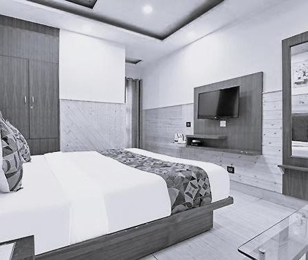 Fabhotel Rr Retreat Ντεχραντούν Εξωτερικό φωτογραφία